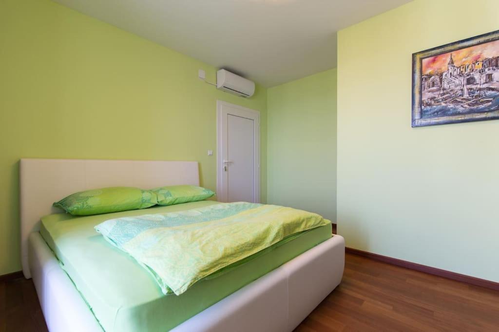 Villa Ajda - Green Room Omišalj Екстериор снимка